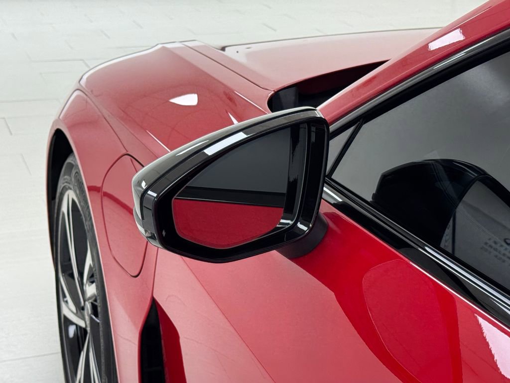 Used 2022 Audi e-tron GT Premium Plus w/ Performance Package image 31