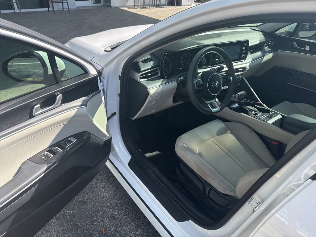 Used 2021 Kia K5 LXS FWD image 5