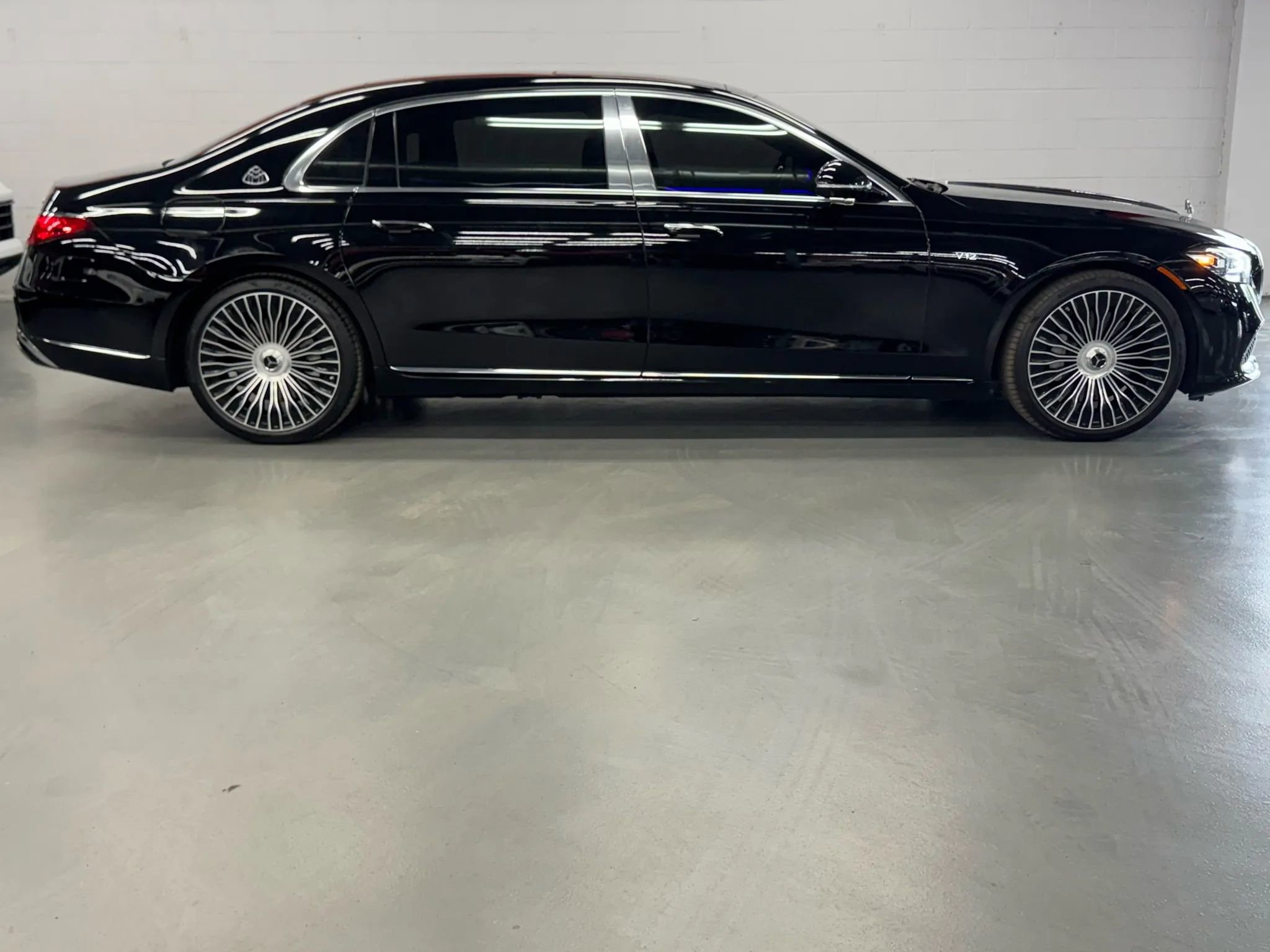 Used 2023 Mercedes-Benz Maybach S 680 S 680 4MATIC Sedan 4D w/ Manufaktur Leather Package image 15