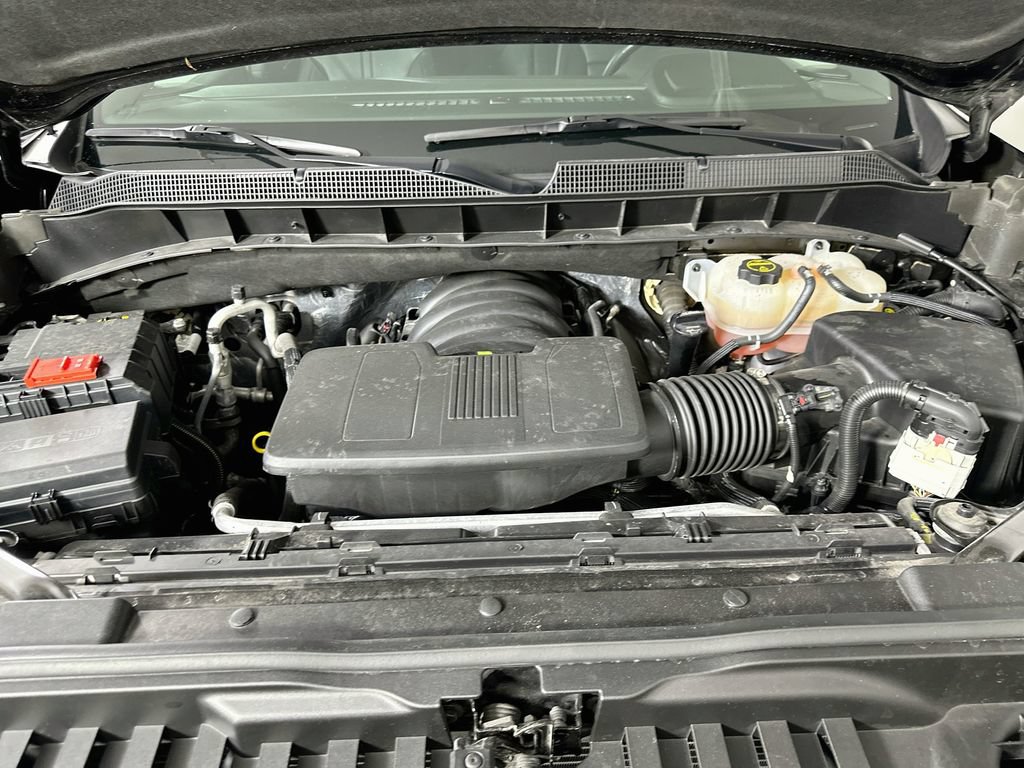Used 2024 Chevrolet Silverado 1500 High Country AWD/4WD image 9