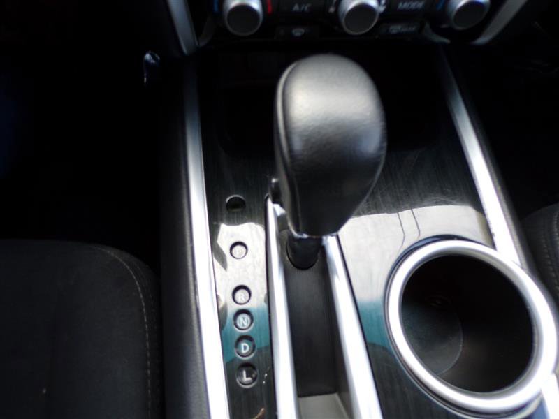 Used 2016 Nissan Pathfinder SV image 33