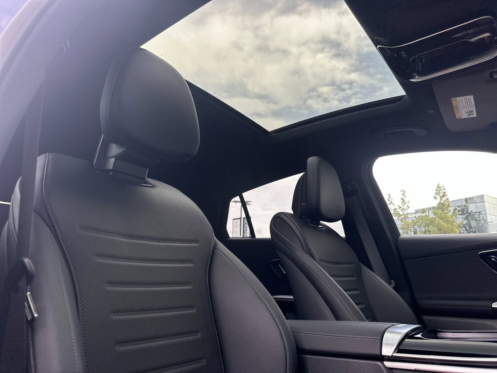 New 2026 Mercedes-Benz GLC 300 4MATIC image 17
