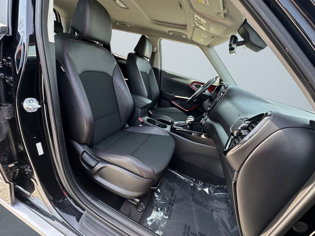 Used 2023 Kia Soul GT-Line image 15