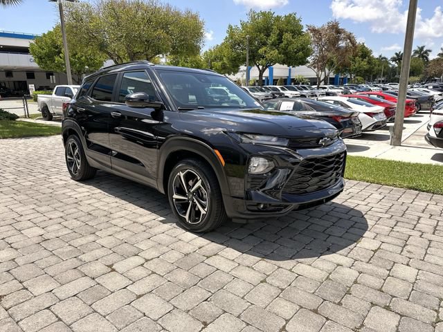Used 2022 Chevrolet TrailBlazer RS w/ Sun and Liftgate Package FWD image 16