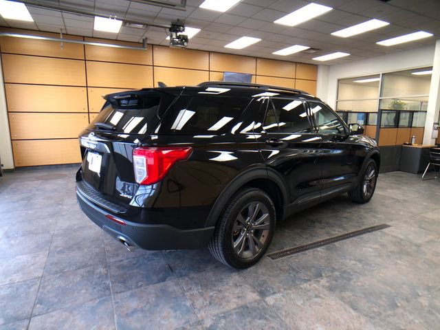Certified 2024 Ford Explorer XLT w/ Equipment Group 202A AWD/4WD image 7