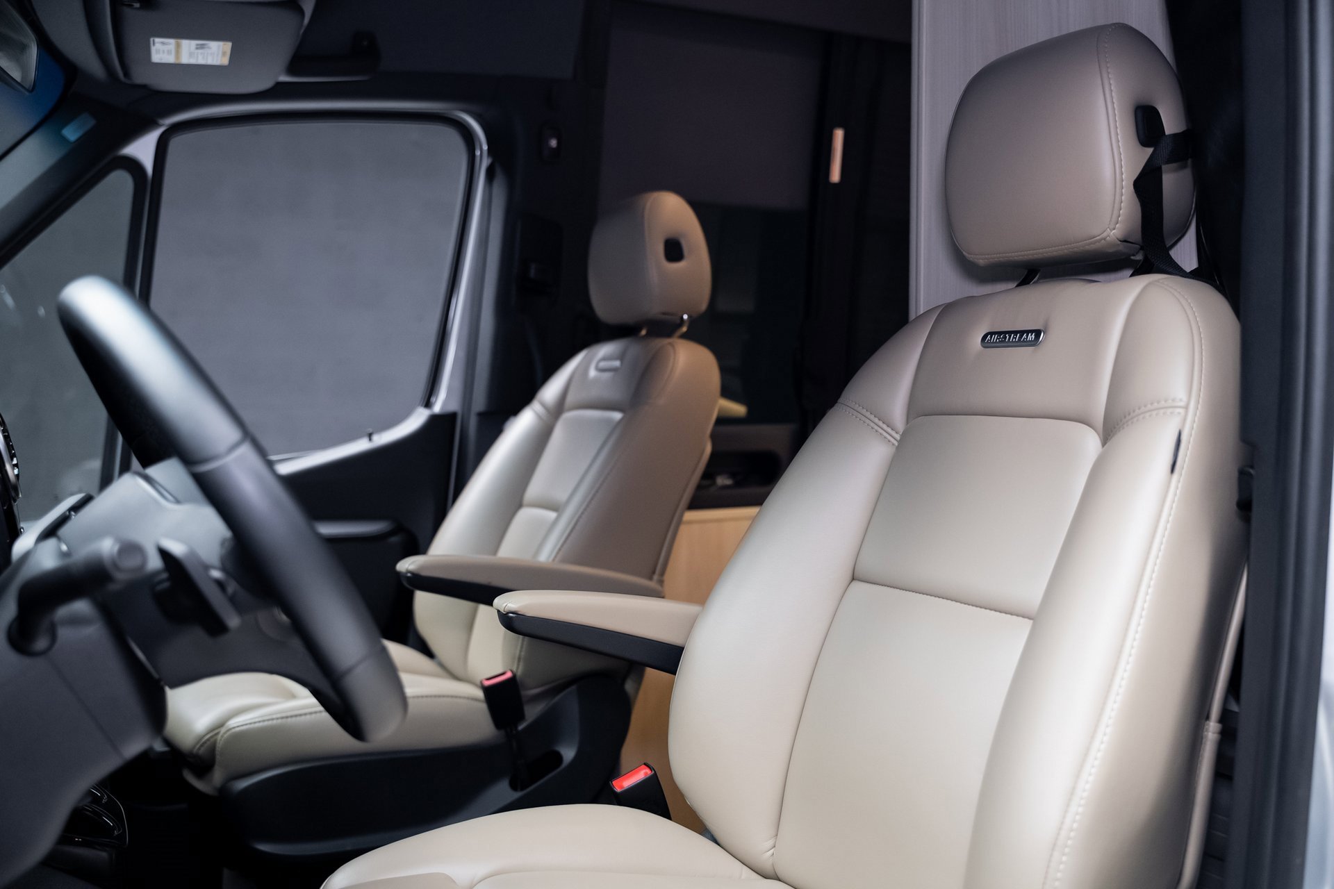 Used 2022 Mercedes-Benz Sprinter 144 Cargo image 58