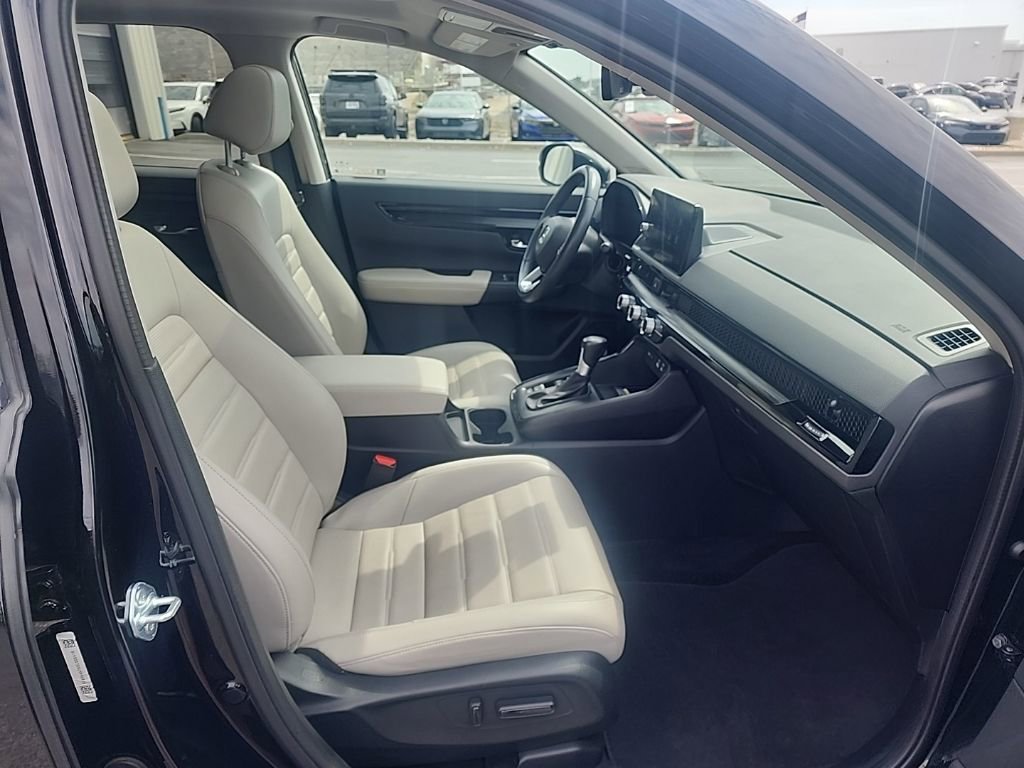 Certified 2025 Honda CR-V EX-L image 32