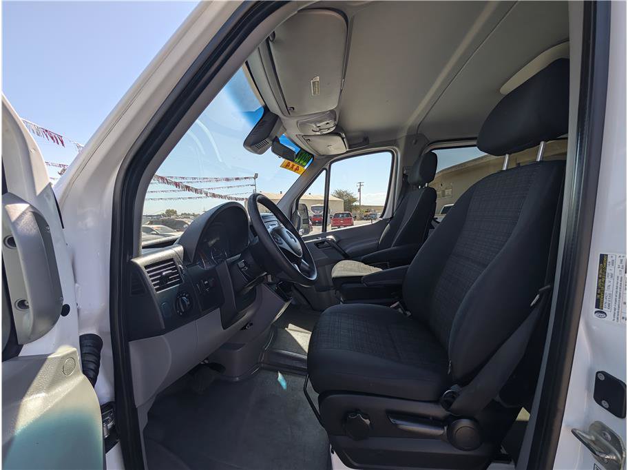 Used 2017 Mercedes-Benz Sprinter 2500 image 9