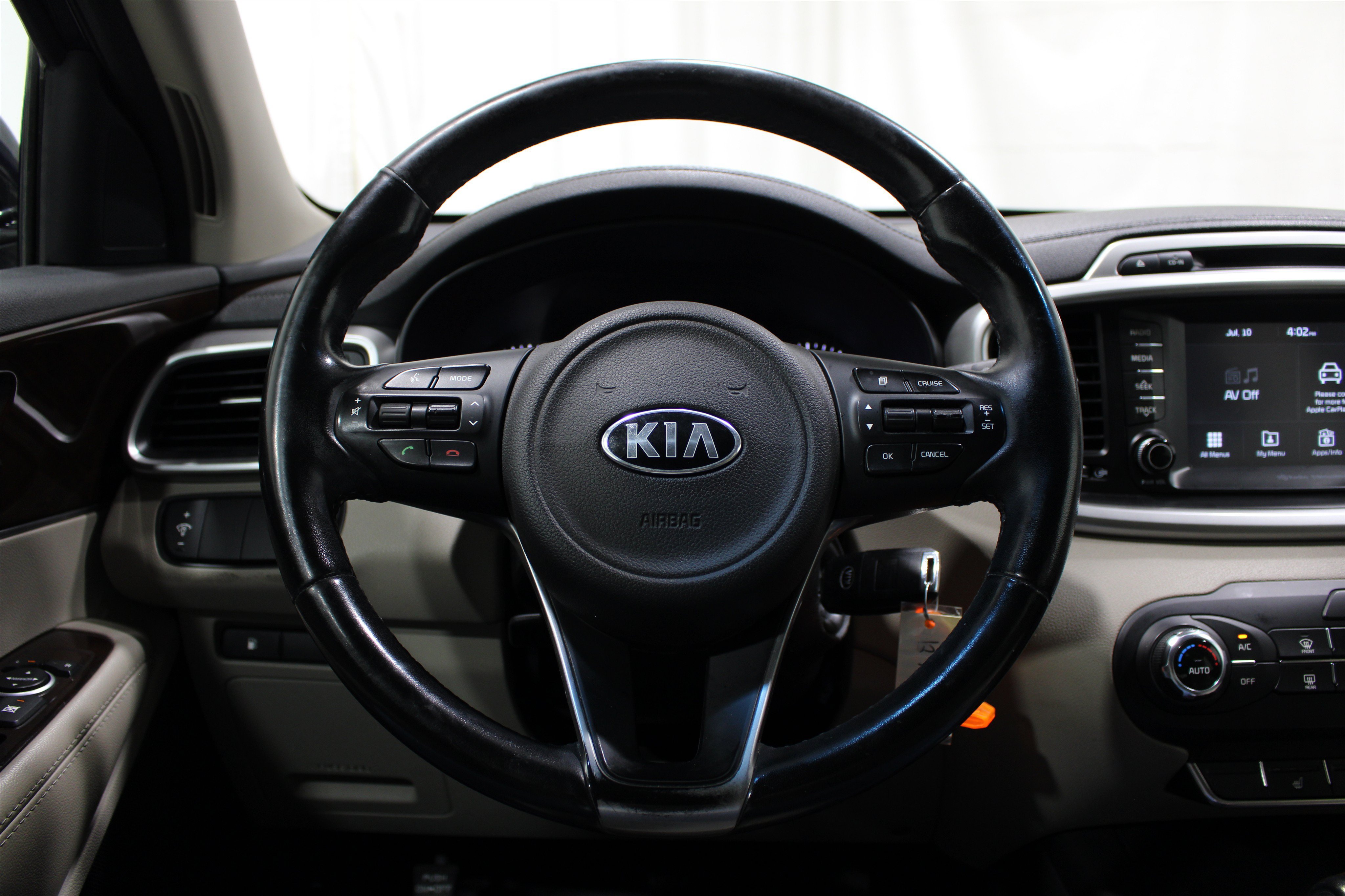 Used 2018 Kia Sorento FWD image 10