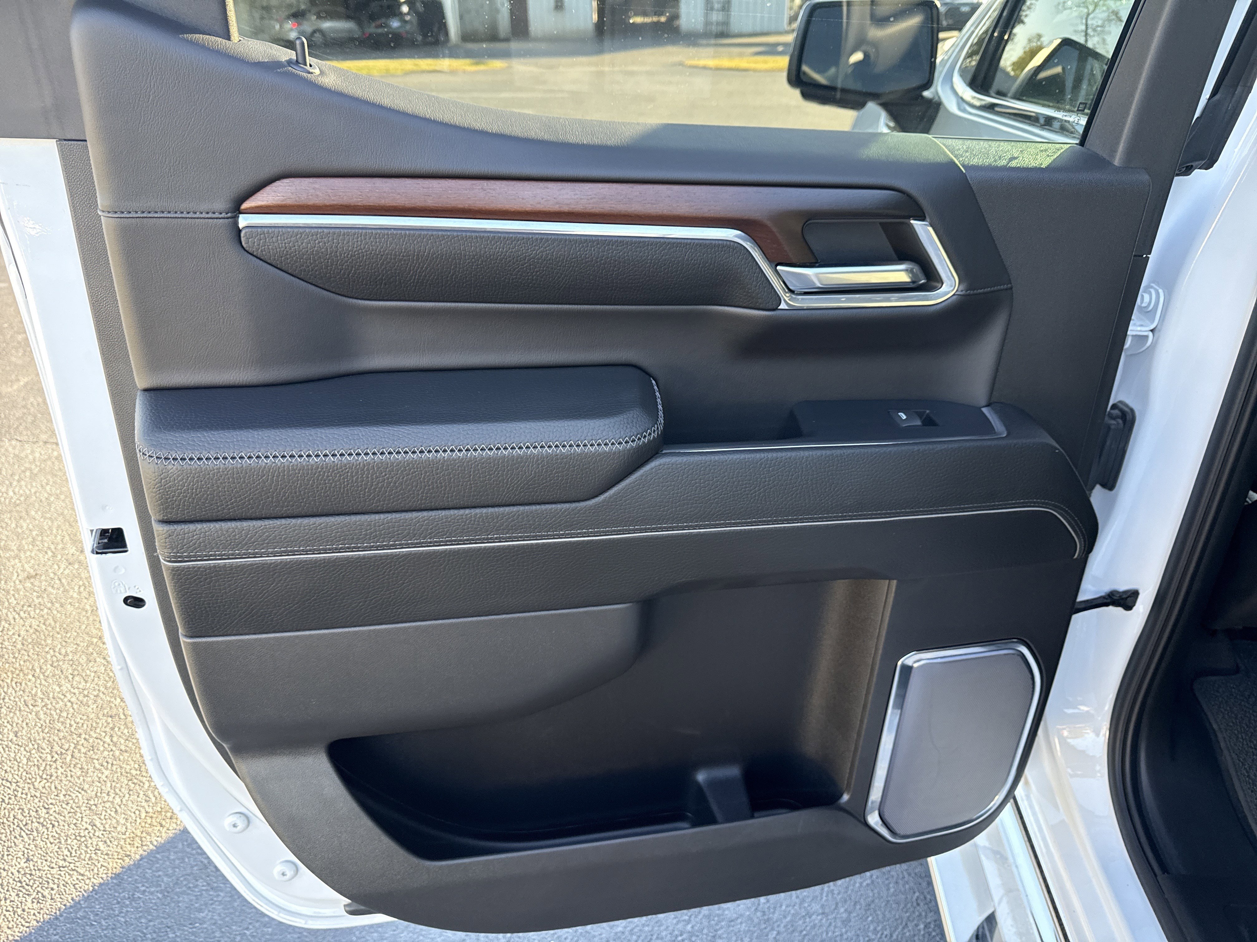 Used 2024 GMC Sierra 1500 Denali w/ Technology Package image 29