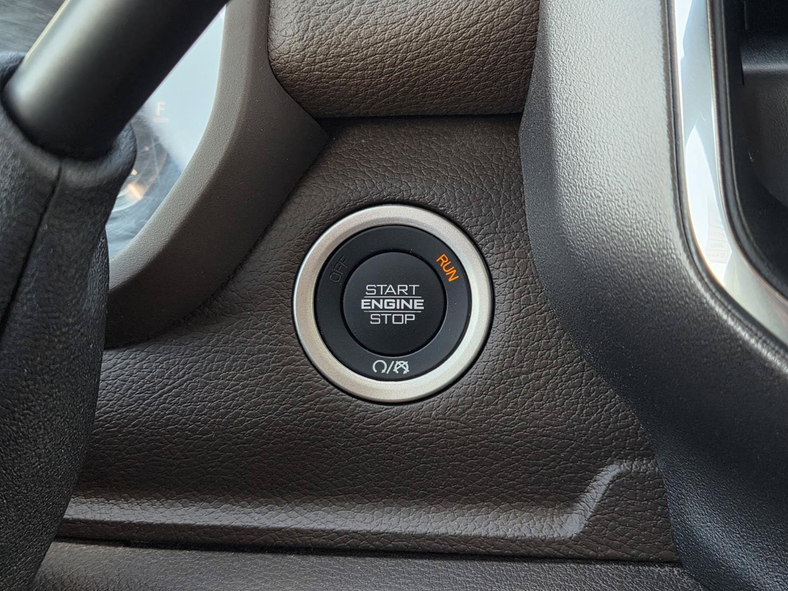 Used 2026 RAM 2500 Laramie AWD/4WD image 19