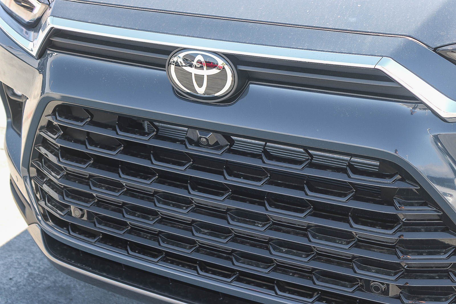New 2026 Toyota Grand Highlander AWD Hybrid image 6