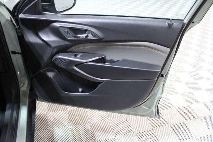 New 2026 Chevrolet Trax ACTIV w/ Driver Confidence Package FWD image 22