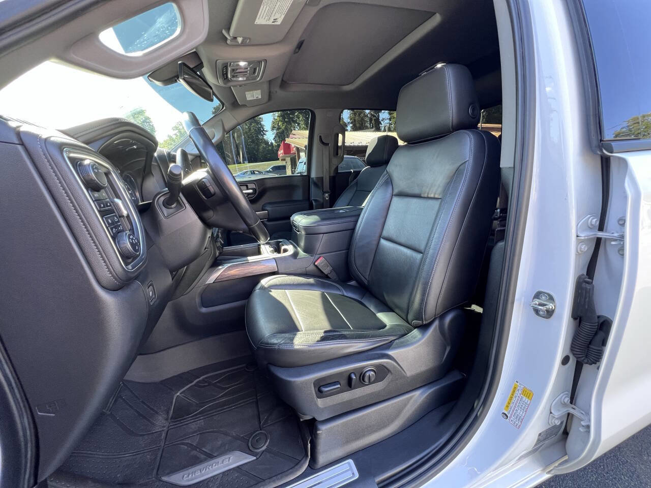 Used 2020 Chevrolet Silverado 1500 LTZ w/ LTZ Plus Package image 13