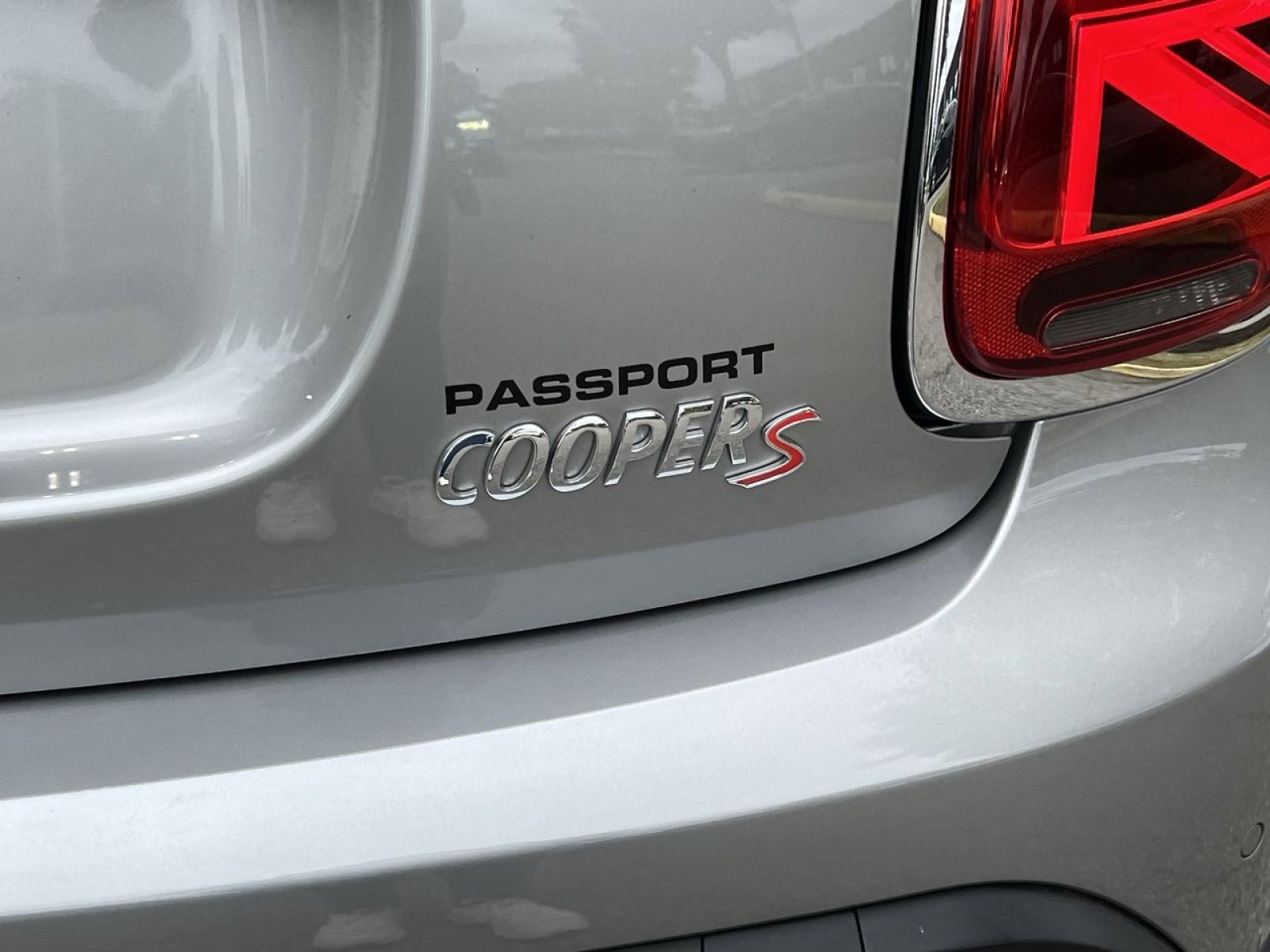 Used 2024 MINI Cooper S FWD image 29
