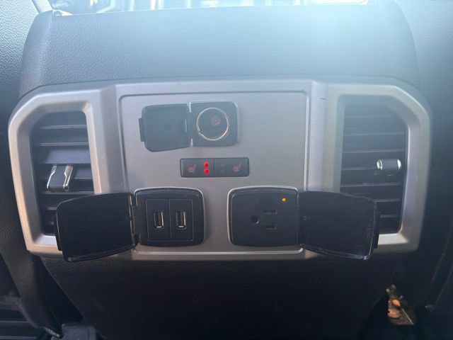 Used 2018 Ford F150 Lariat w/ Equipment Group 502A Luxury AWD/4WD image 20