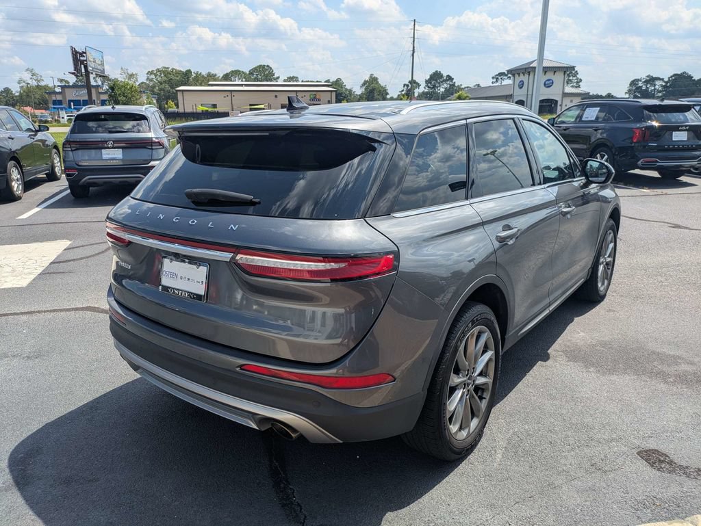 Used 2022 Lincoln Corsair AWD w/ Premium Package image 5