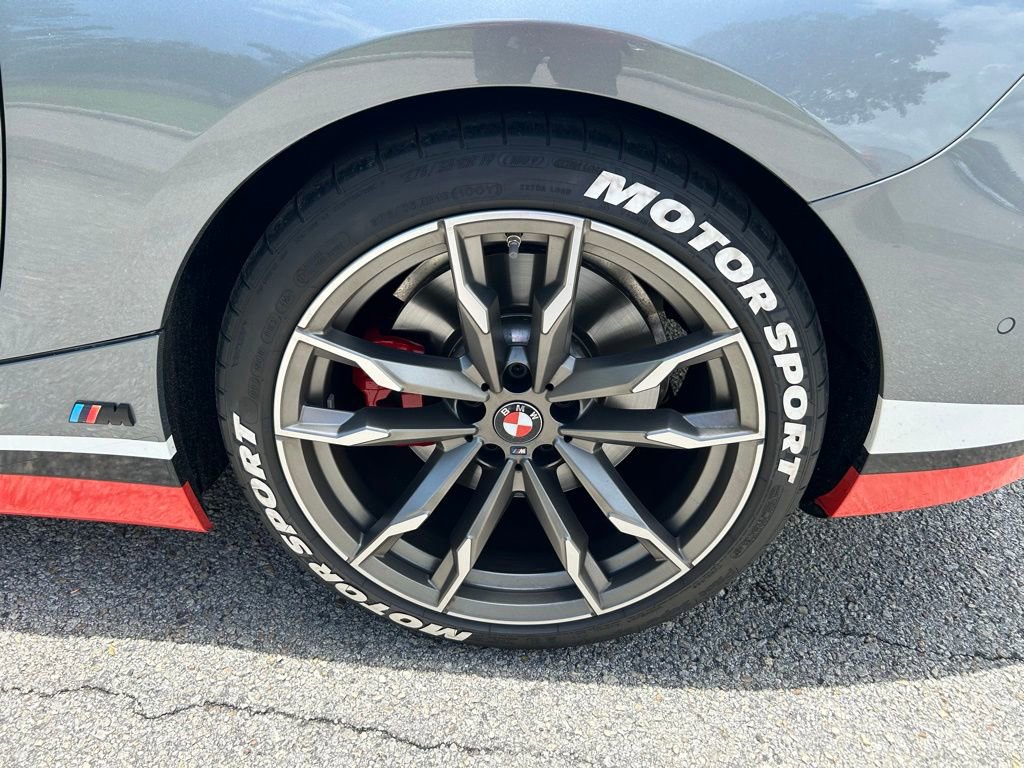 Used 2025 BMW Z4 M40i w/ Edition RWD image 10