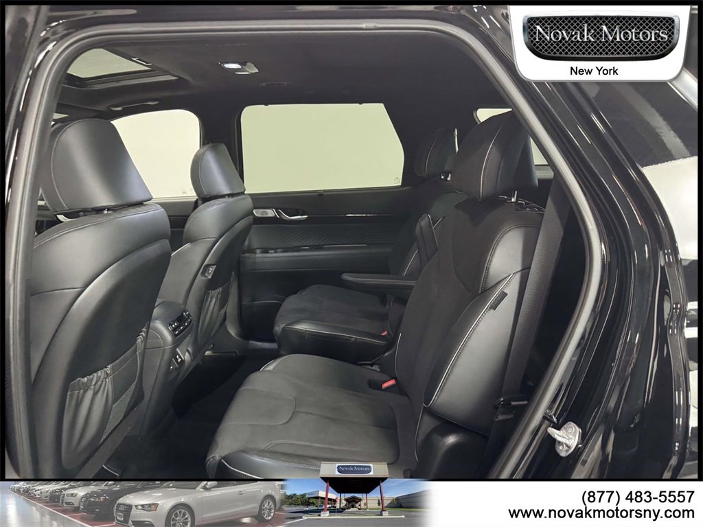 Used 2024 Hyundai Palisade Calligraphy image 13