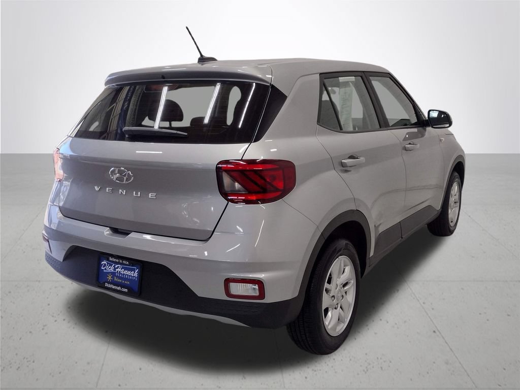 Certified 2026 Hyundai Venue SE FWD image 14