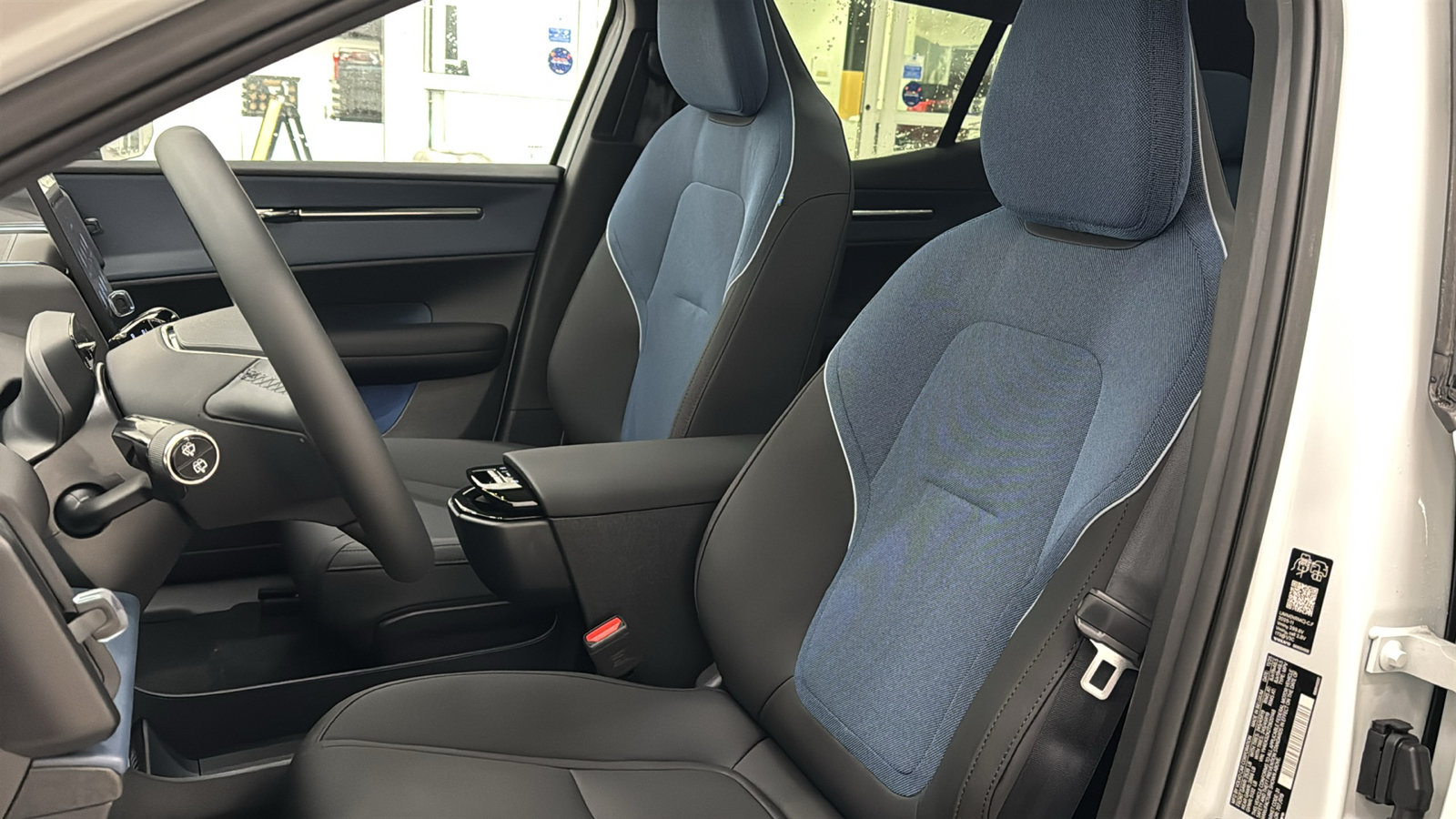 New 2026 Volvo EX30 Plus w/ Climate Package AWD/4WD image 21