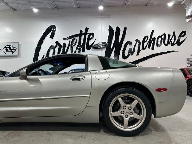 Used 2000 Chevrolet Corvette Coupe w/ Memory Pkg image 7