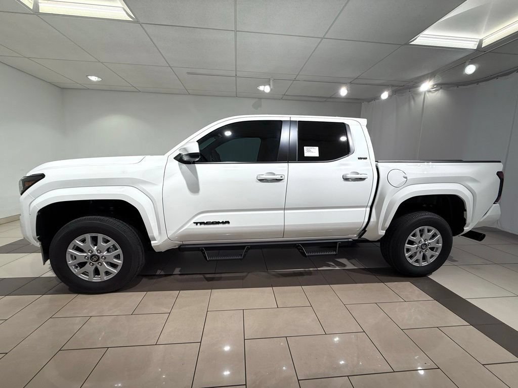 New 2026 Toyota Tacoma SR5 AWD/4WD image 2