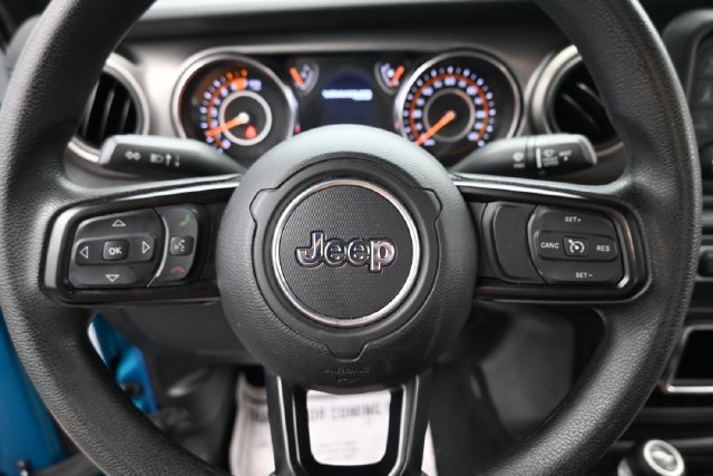 Used 2020 Jeep Wrangler Sport AWD/4WD image 14