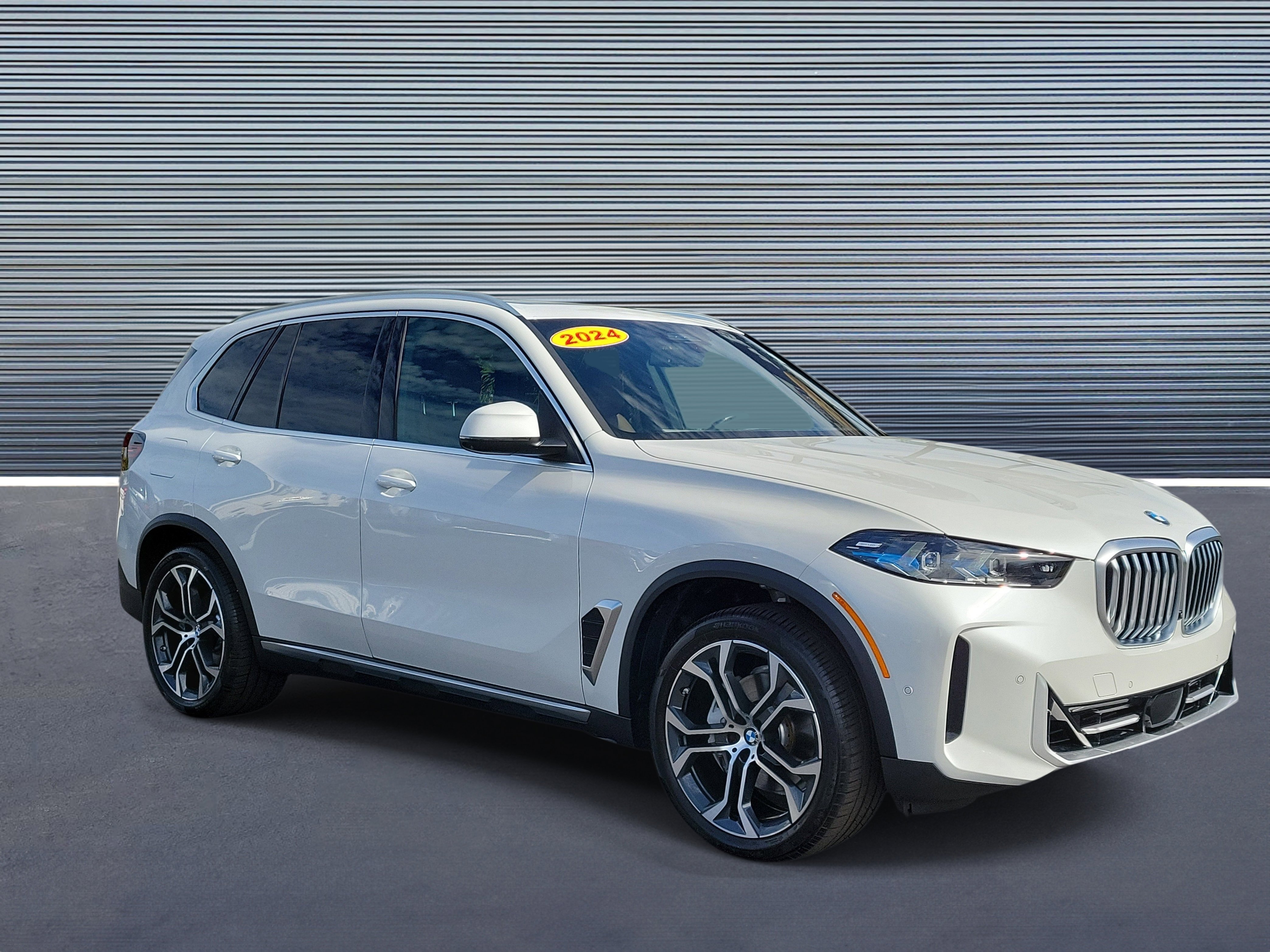 Used 2024 BMW X5 sDrive40i w/ Premium Package video 2