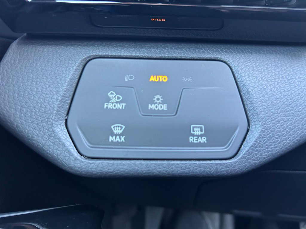 Certified 2024 Volkswagen ID.4 S RWD image 24