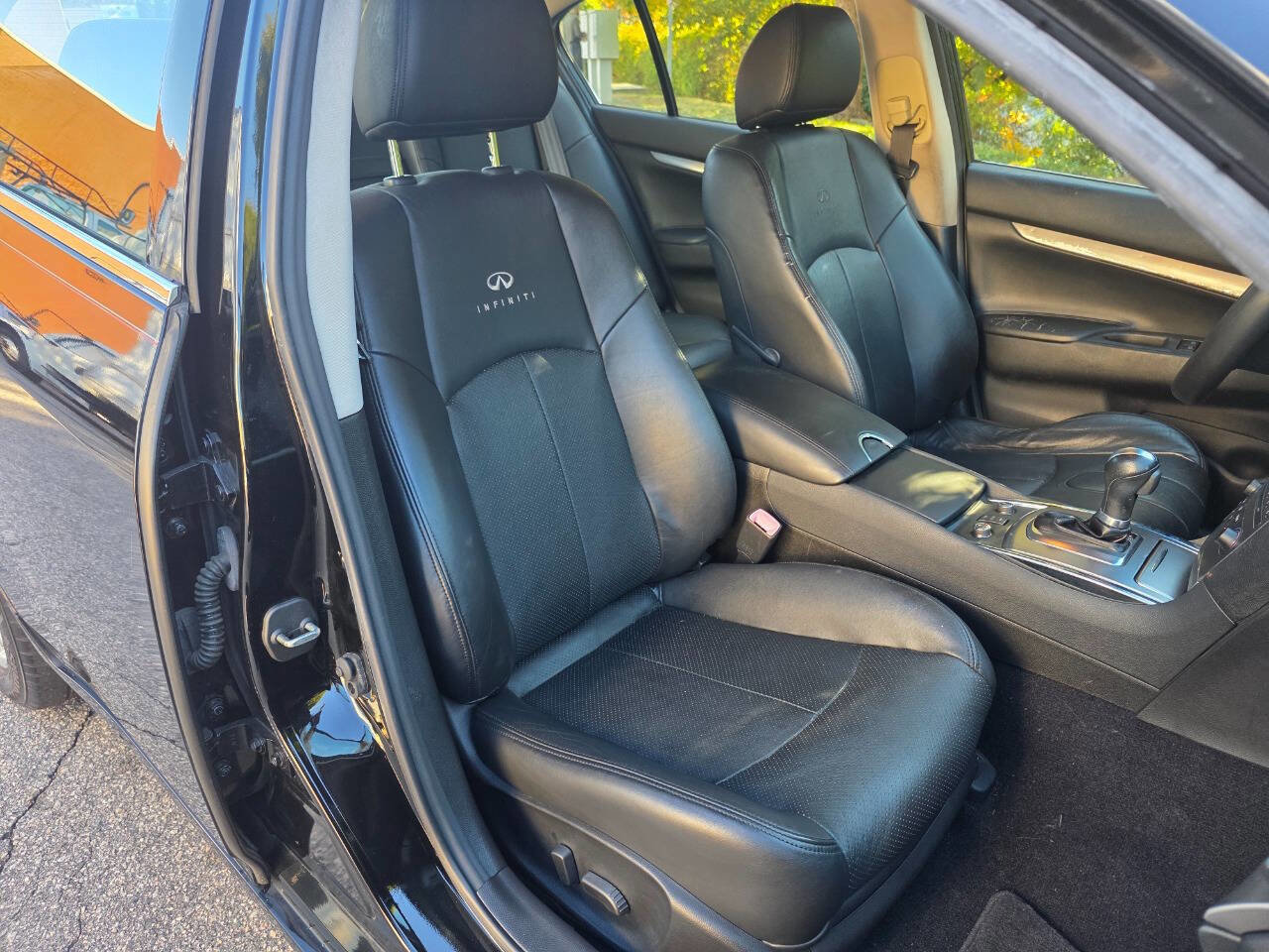 Used 2010 INFINITI G37 x Sedan w/ Premium Pkg image 36