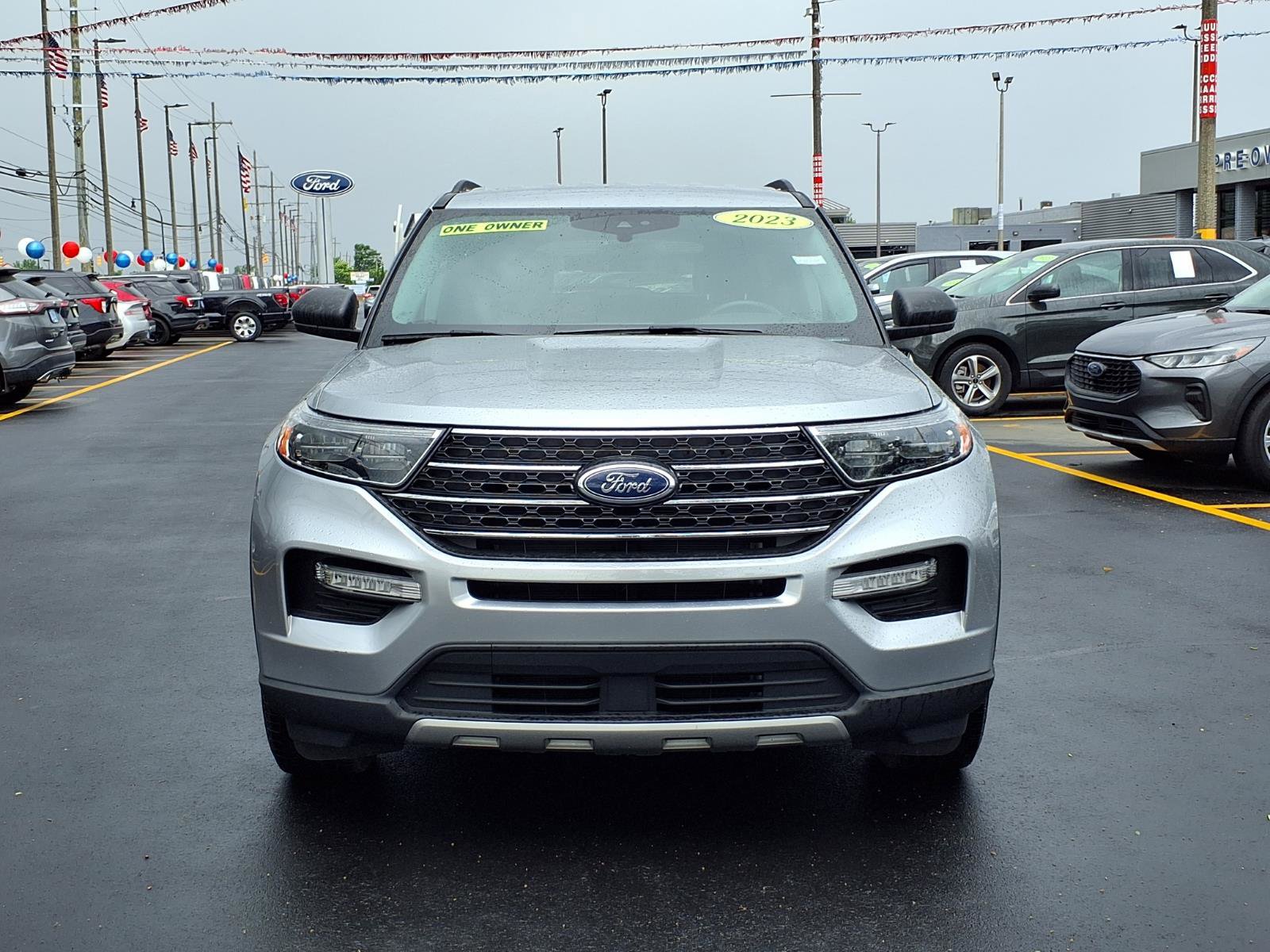 Used 2023 Ford Explorer XLT w/ Equipment Group 202A AWD/4WD image 24