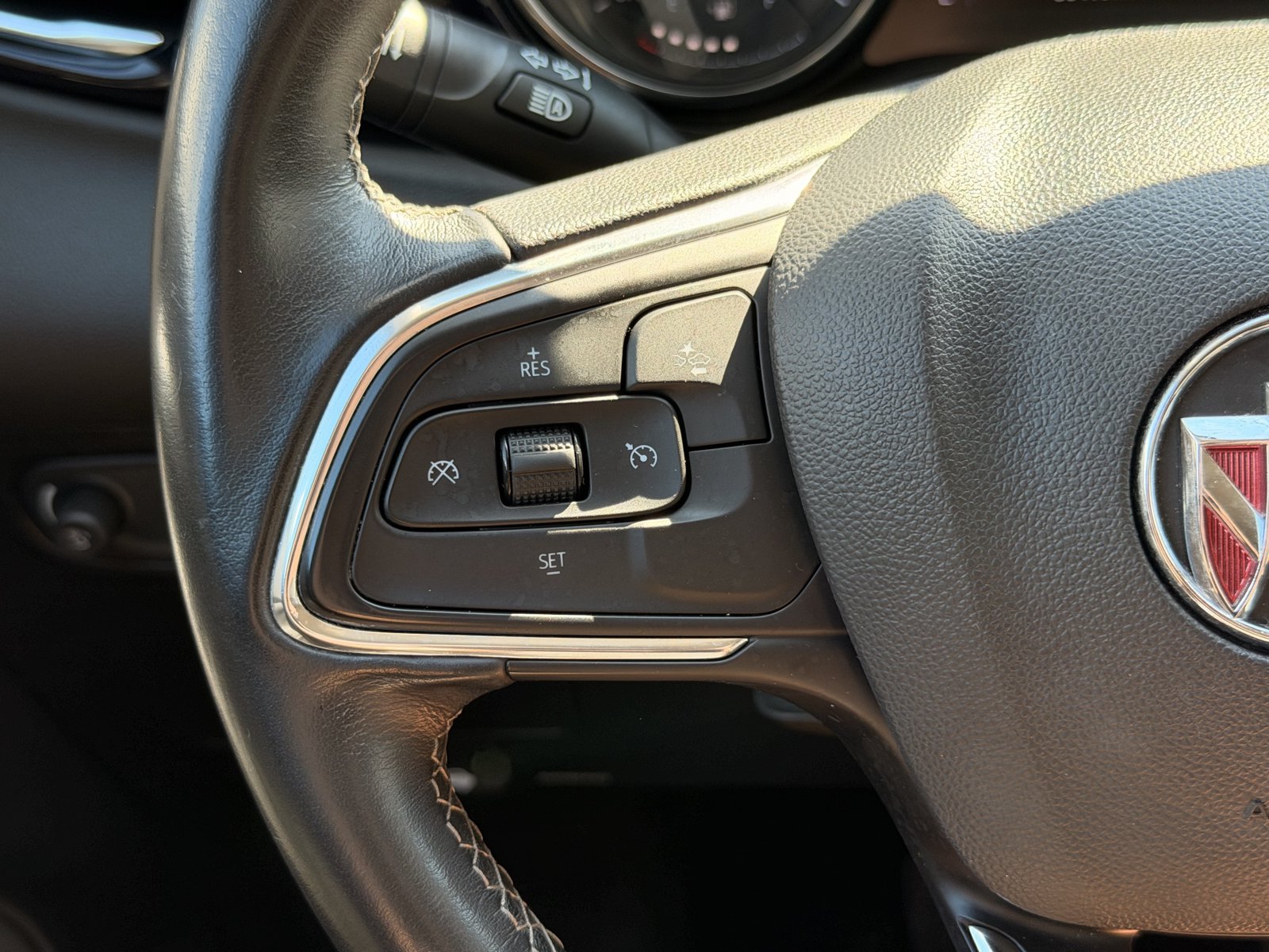 Used 2020 Buick Encore GX Select FWD image 19