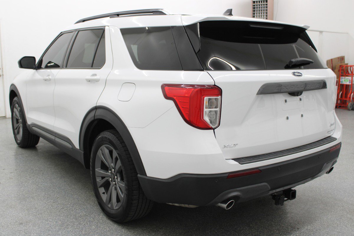 Used 2021 Ford Explorer XLT w/ Equipment Group 202A AWD/4WD image 6