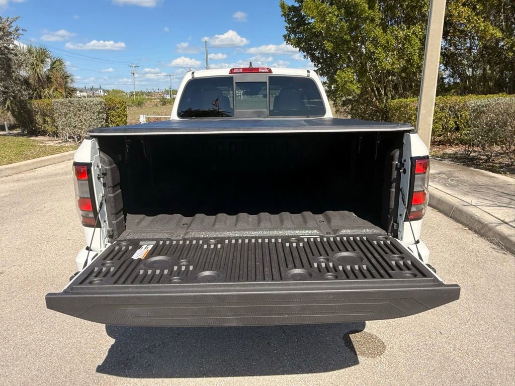 Used 2022 Nissan Frontier SV w/ Technology Package image 37