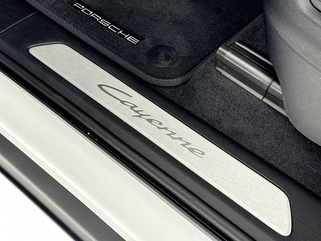 New 2026 Porsche Cayenne AWD/4WD image 13