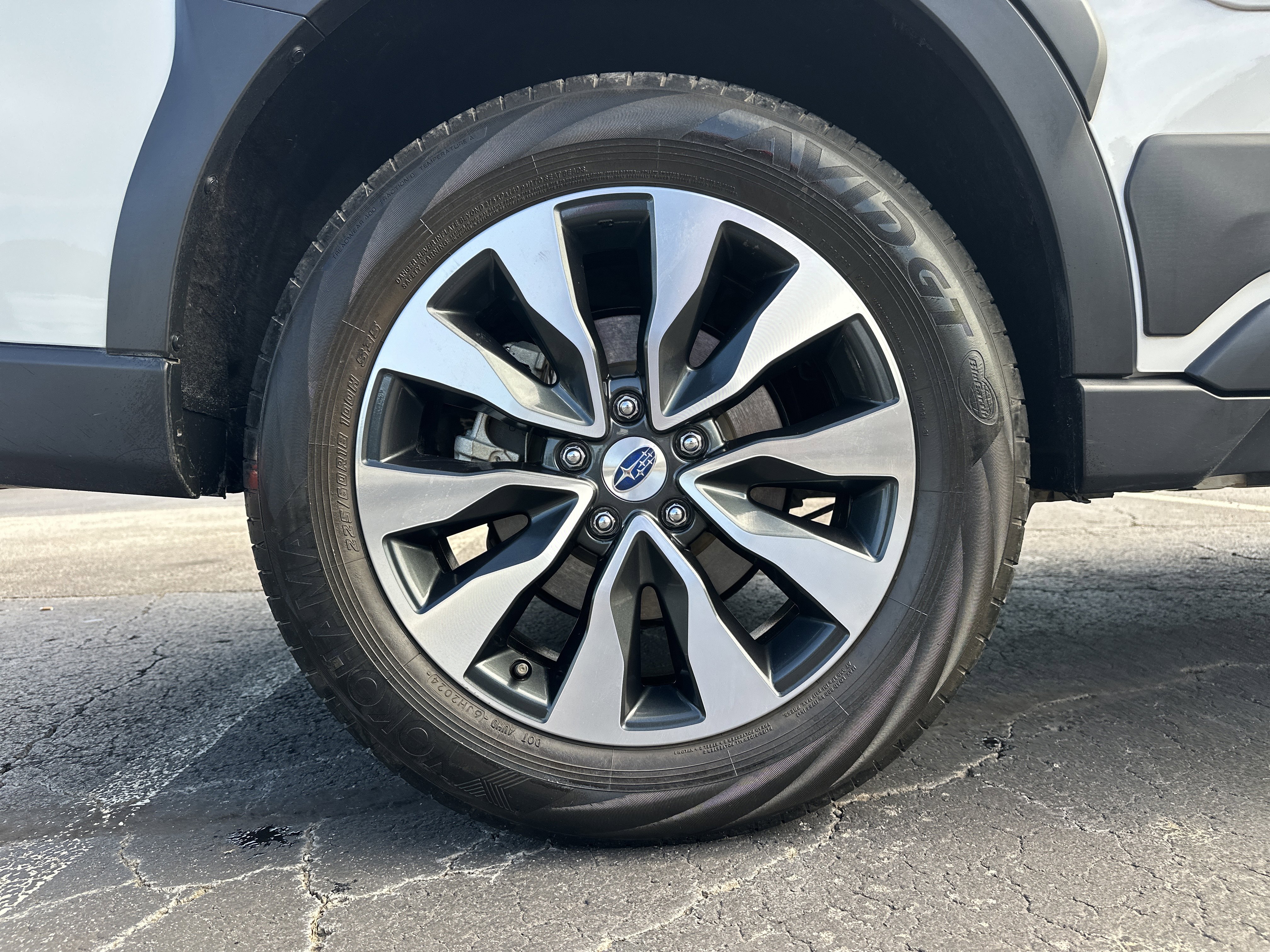 Used 2025 Subaru Outback Touring XT image 18