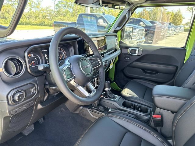 New 2026 Jeep Wrangler Unlimited Sahara AWD/4WD image 20