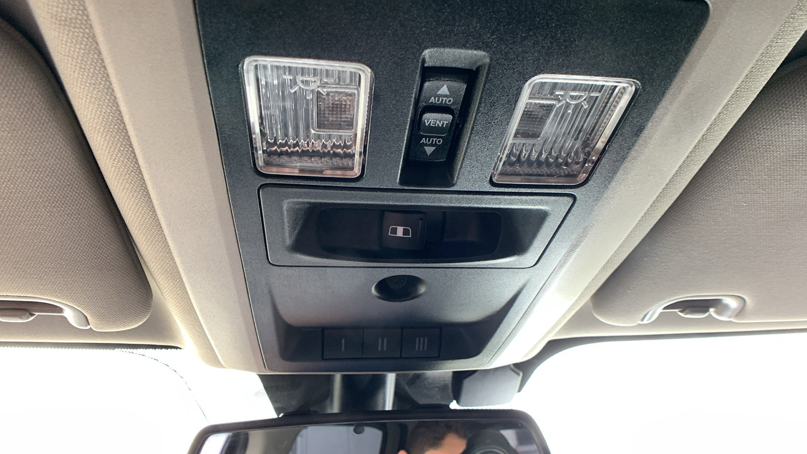 Used 2014 RAM 1500 Limited AWD/4WD image 22
