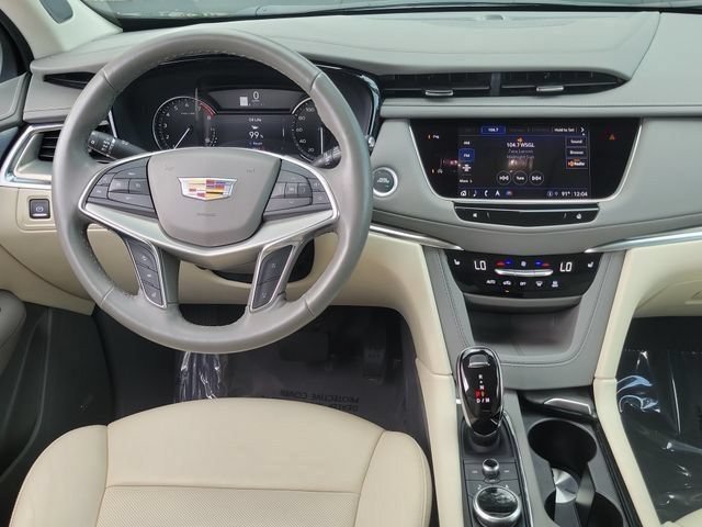 Certified 2024 Cadillac XT5 Premium Luxury FWD image 20