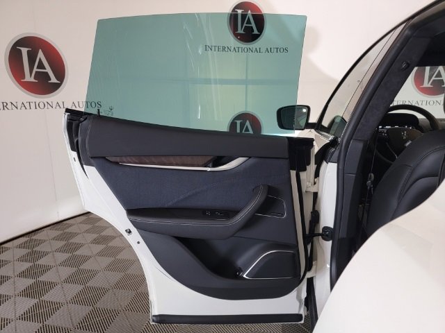 Used 2023 Maserati Levante GT image 25