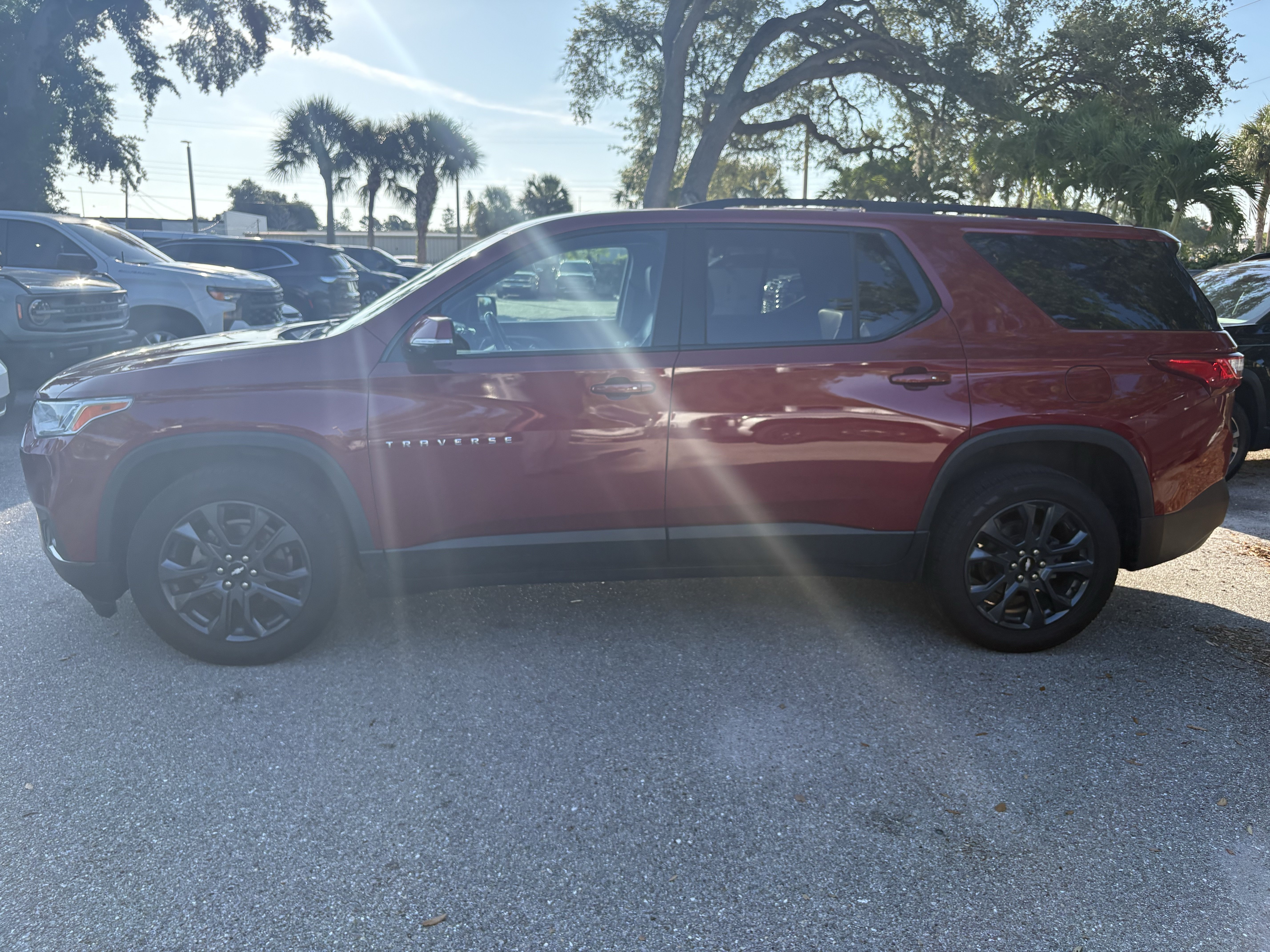 Used 2019 Chevrolet Traverse RS FWD image 4