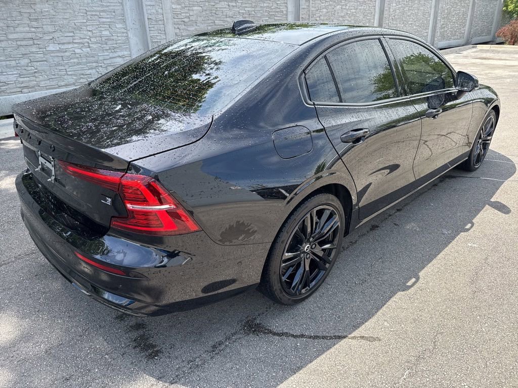 Used 2023 Volvo S60 T8 Ultimate AWD/4WD image 6
