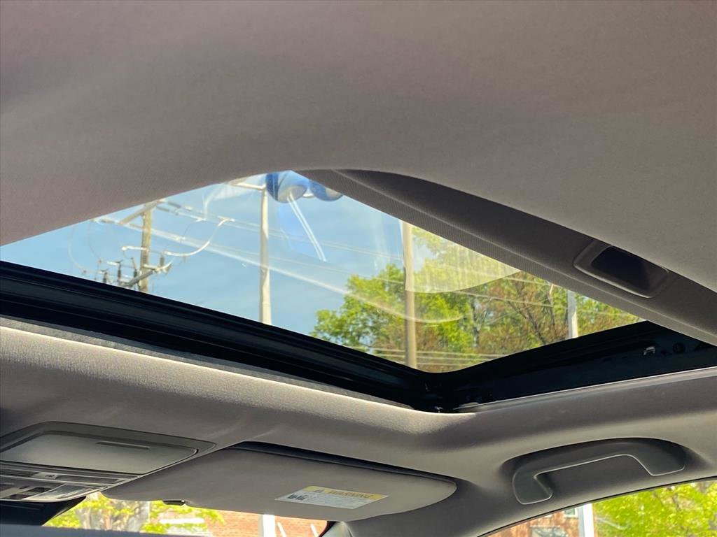 Used 2018 Honda CR-V Touring image 21