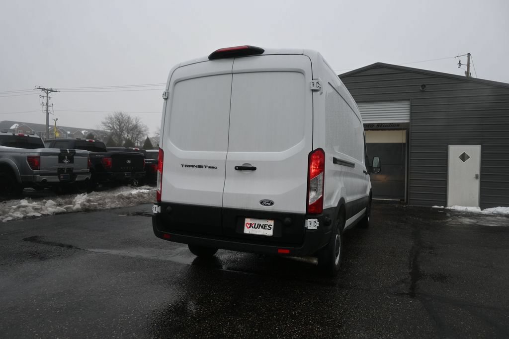 New 2026 Ford Transit 250 148 Medium Roof w/ Load Area Protection Package RWD image 6