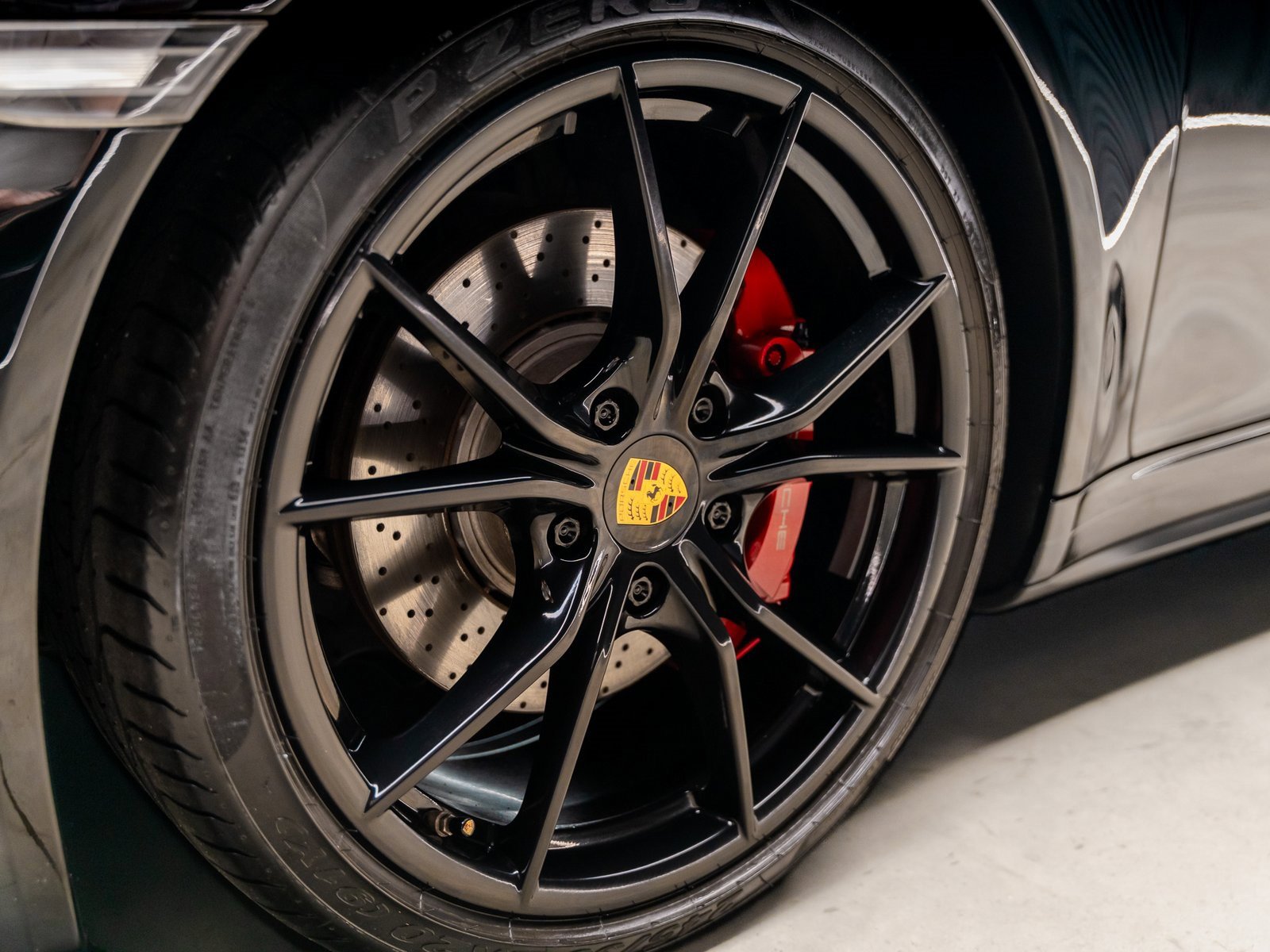 Used 2018 Porsche 911 Carrera 4S image 25