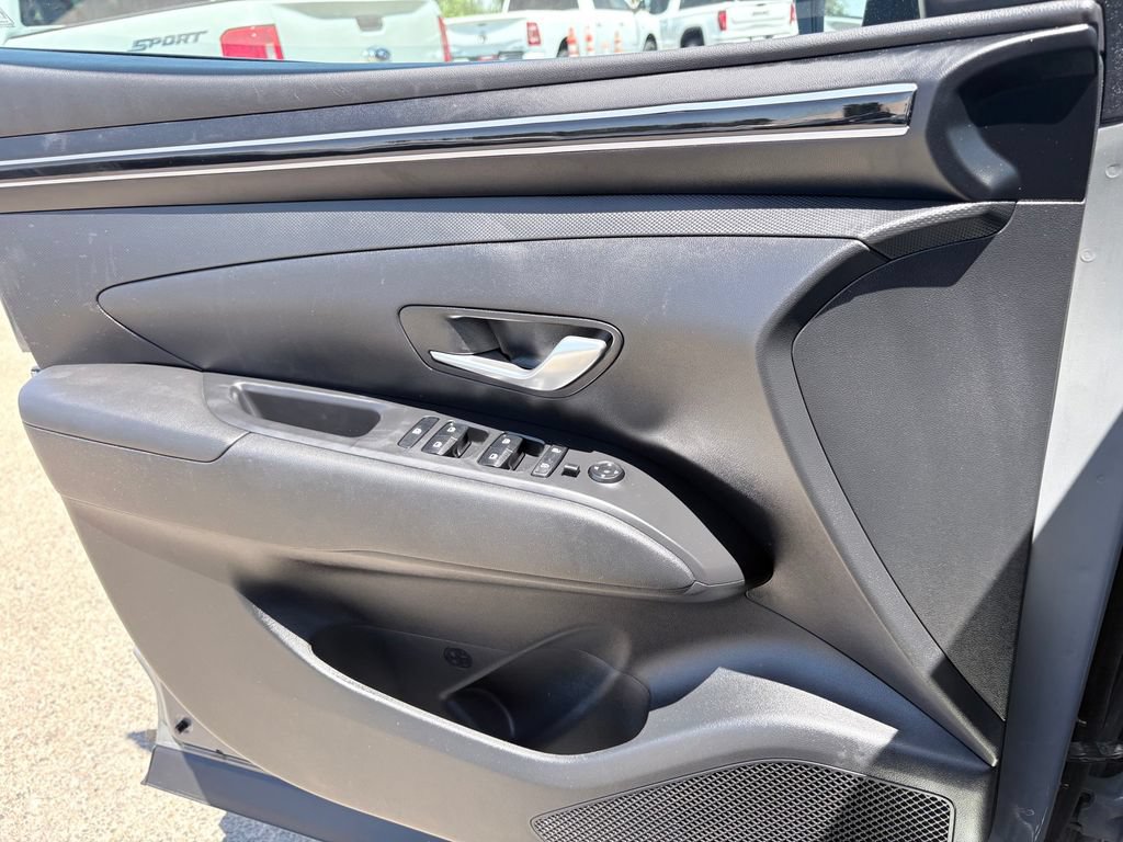 Used 2024 Hyundai Tucson SE FWD image 11