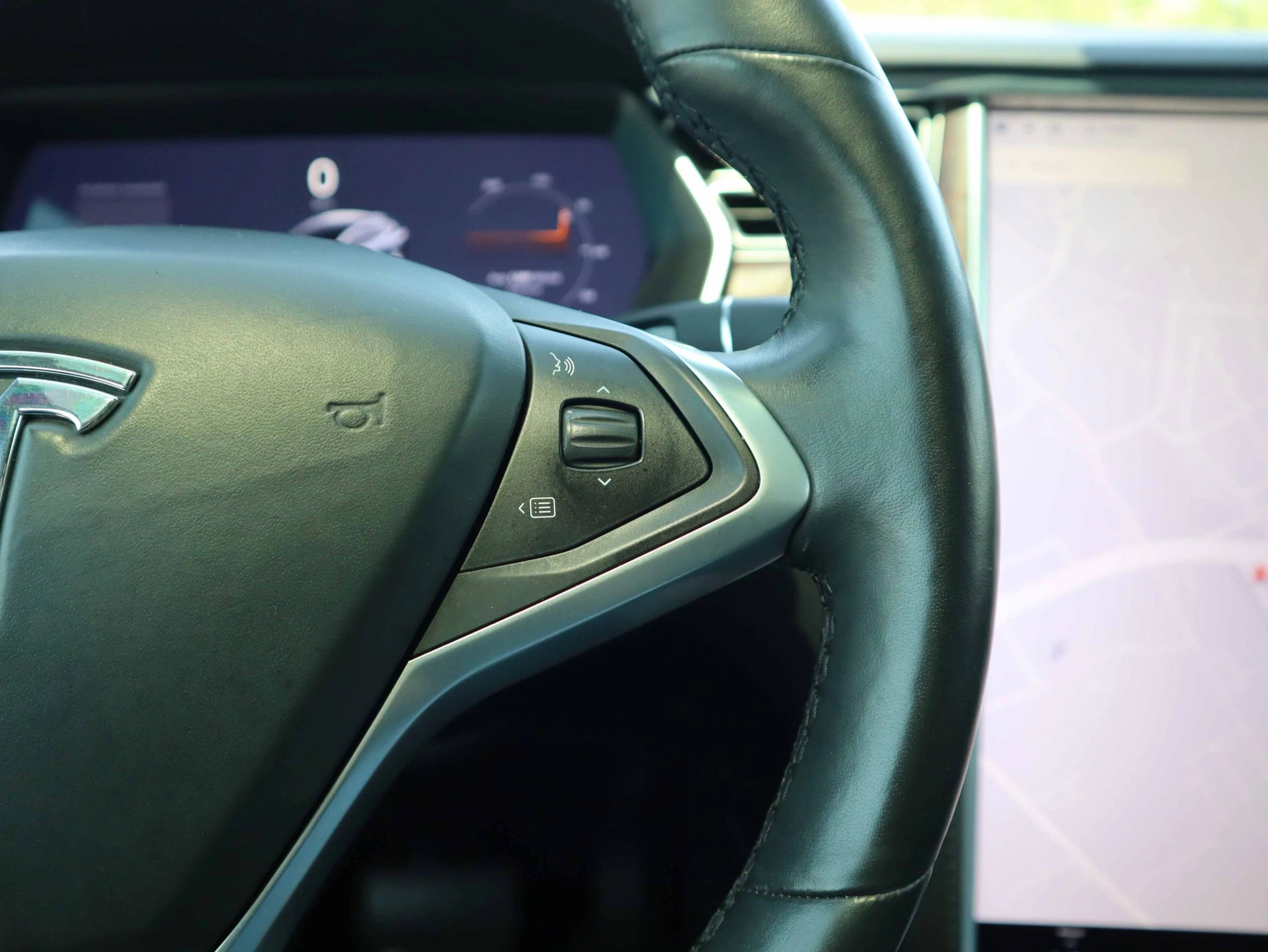 Used 2018 Tesla Model X 100D image 8