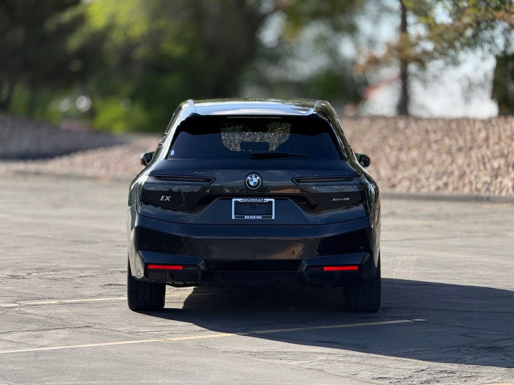 Certified 2022 BMW iX xDrive50 w/ Premium Package image 6