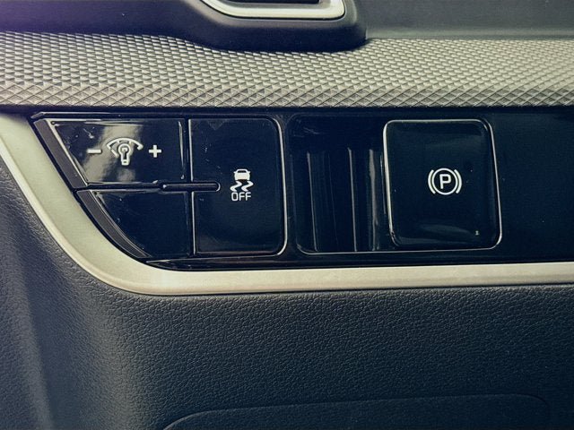 Certified 2025 Kia Sportage LX AWD/4WD image 12